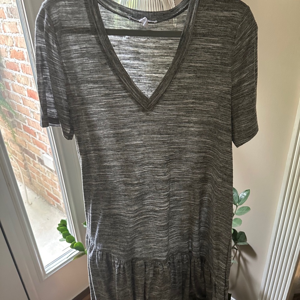 BCBGeneration Gray Asymmetrical Short Sleeve Dress